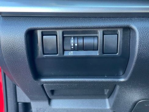 Used 2024 Subaru Impreza 2.0i image 12