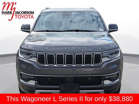 Used 2024 Jeep Wagoneer L Series II w/ Flexible Seating Group image 3