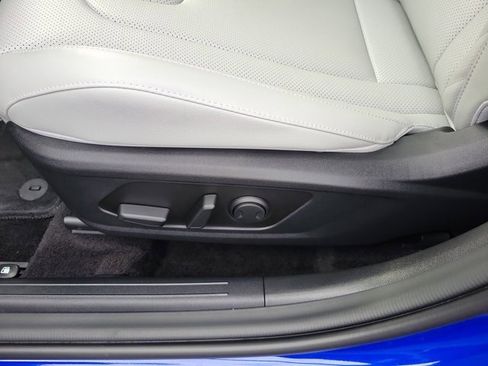 Used 2024 Hyundai Elantra Limited image 19