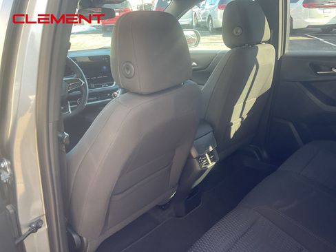 Used 2025 Chevrolet Equinox LT image 22