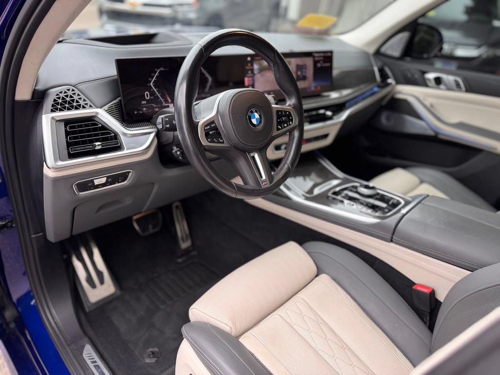 Used 2023 BMW X7 M60i w/ Executive Package AWD/4WD image 14
