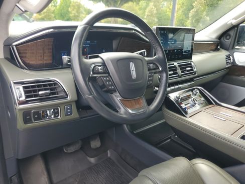 Used 2024 Lincoln Navigator Black Label AWD/4WD image 10
