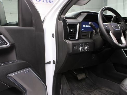 Used 2025 GMC Sierra 2500 Denali image 60