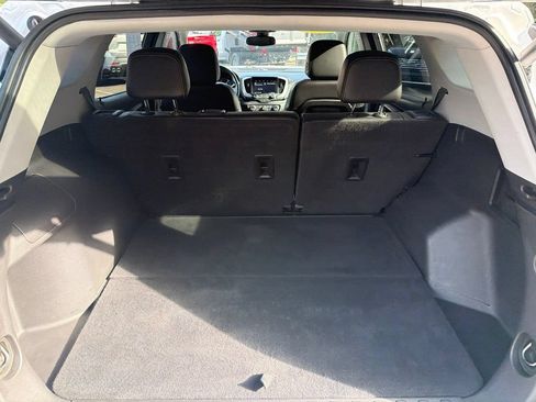 Used 2021 GMC Terrain SLT FWD image 32
