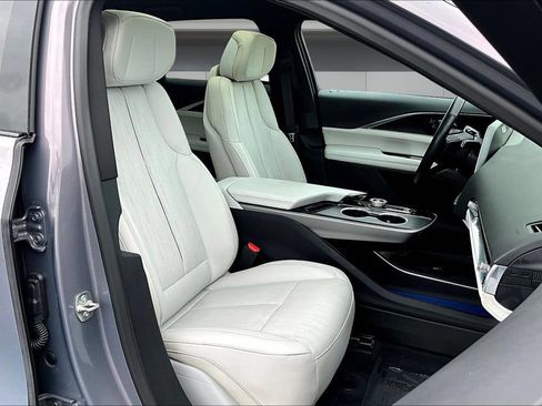Certified 2025 Cadillac Lyriq Sport w/ LPO, Floor Liner Package AWD/4WD image 29