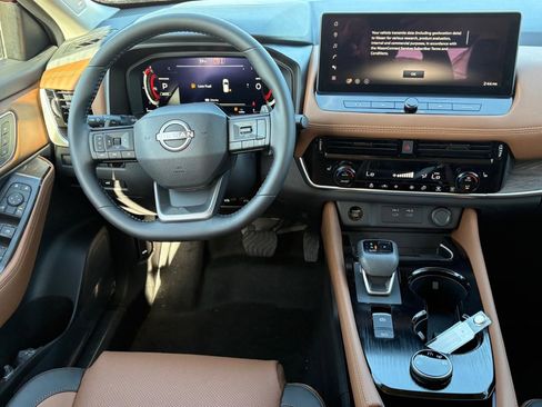 New 2026 Nissan Rogue Platinum AWD/4WD image 11