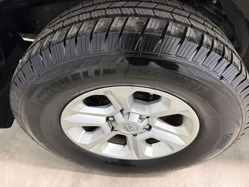 Used 2019 Toyota 4Runner SR5 Premium AWD/4WD image 13