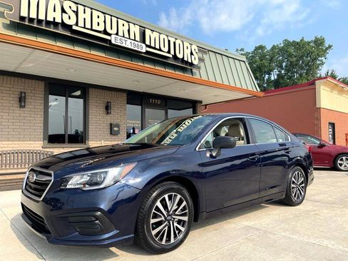Used 2018 Subaru Legacy 2.5i w/ Alloy Wheel Package image 2