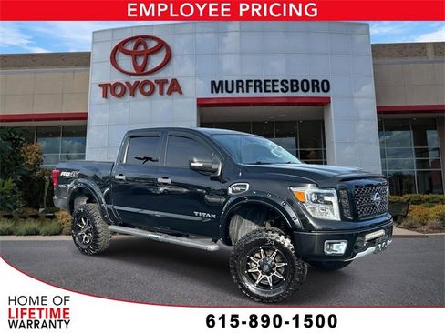 Used 2017 Nissan Titan PRO-4X image 1