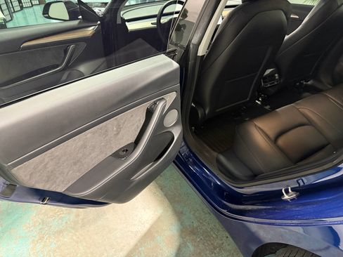 Used 2021 Tesla Model 3 Long Range image 13