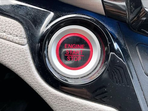 Used 2019 Honda Odyssey Elite image 34