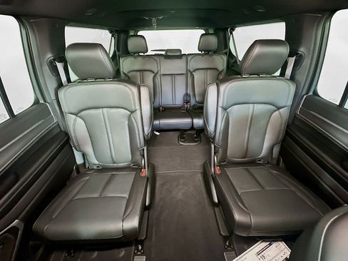 New 2026 Jeep Grand Wagoneer L 2WD image 10