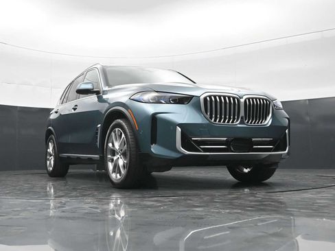 Used 2025 BMW X5 xDrive40i w/ Climate Comfort Package AWD/4WD image 33