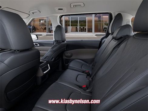 New 2026 Kia Carnival EX image 18