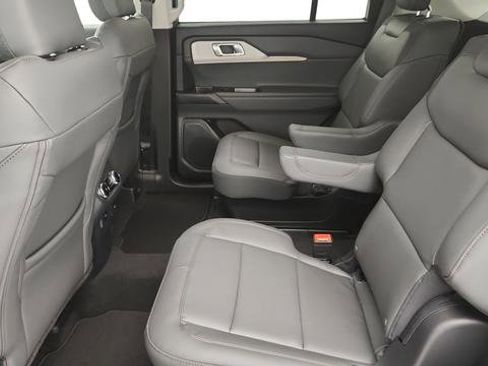 New 2026 Ford Explorer Active w/ Active Comfort Package image 23