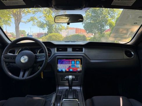 Used 2012 Ford Mustang Coupe RWD image 17