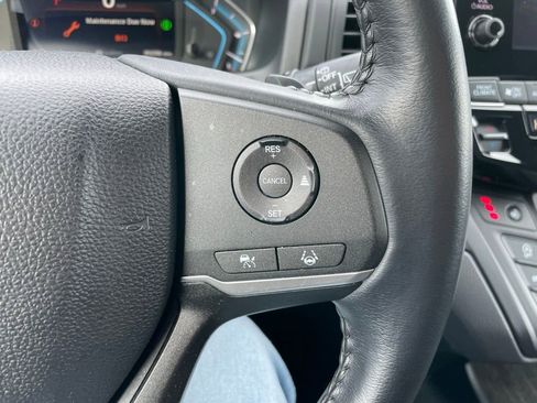 Used 2024 Honda Odyssey EX-L image 23