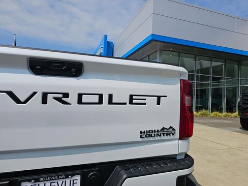 New 2026 Chevrolet Silverado 3500 High Country w/ High Country Premium Package AWD/4WD image 17