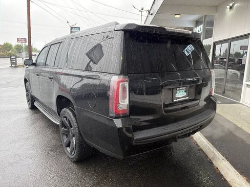 Used 2015 GMC Yukon XL SLE w/ Convenience Package AWD/4WD image 4