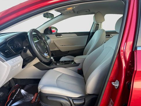 Used 2019 Hyundai Sonata SE FWD image 12
