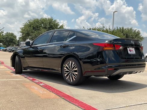 New 2026 Nissan Altima 2.5 SV FWD image 6