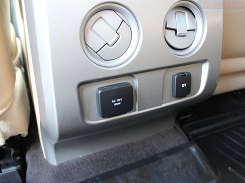 Used 2013 Ford F150 Lariat w/ Mid Equipment Group AWD/4WD image 31