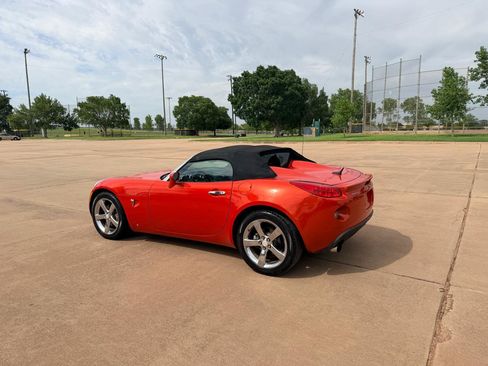 Used 2008 Pontiac Solstice GXP w/ Premium Package RWD image 15