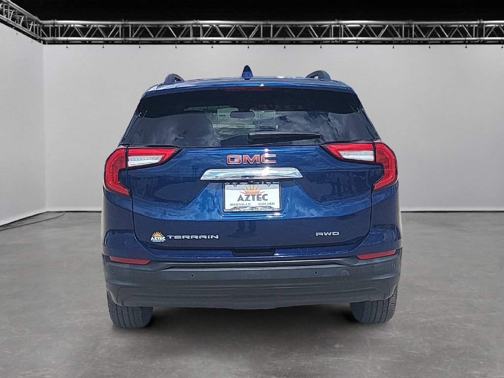 Used 2022 GMC Terrain SLE w/ Driver Convenience Package AWD/4WD image 6