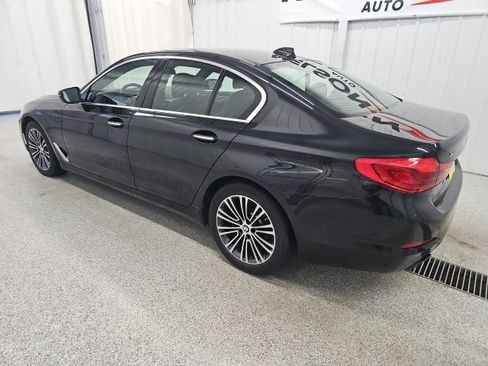 Used 2017 BMW 540i xDrive w/ Premium Package image 8