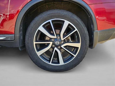 Used 2020 Nissan Rogue SL w/ Premium Package FWD image 5