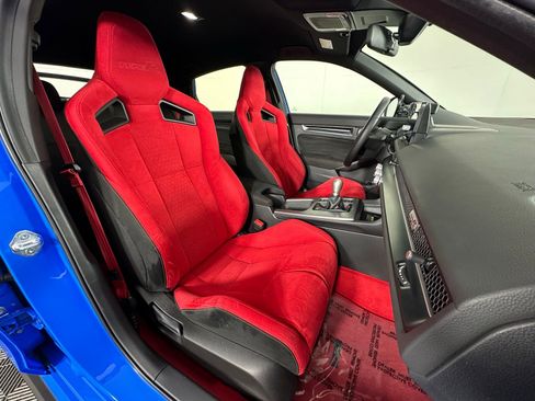Used 2025 Honda Civic Type R image 6