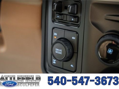 New 2026 Ford F350 XLT w/ XLT Premium Package image 28