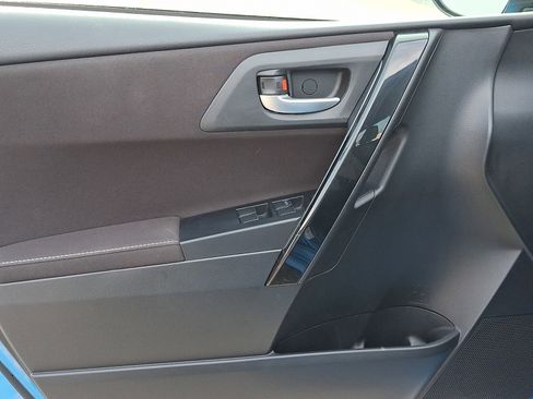 Used 2018 Toyota Corolla iM w/ Carpet Mat Package (TMS) image 12