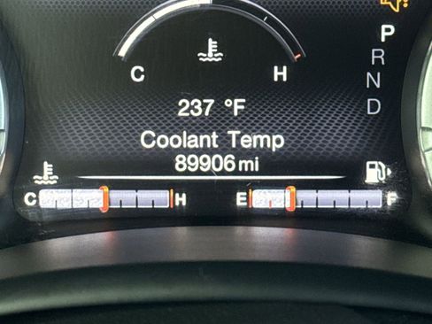 Used 2020 Jeep Renegade Latitude w/ UConnect 8.4 Nav Group image 16