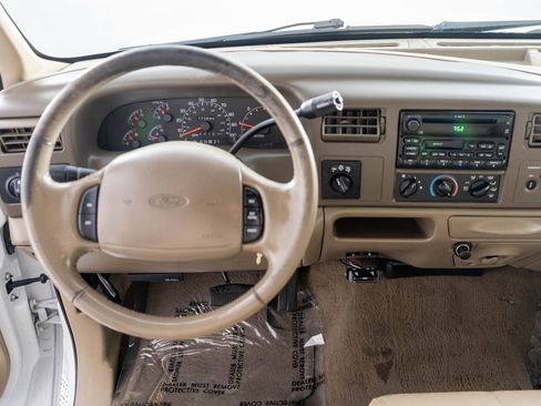 Used 2000 Ford F250 Lariat image 12