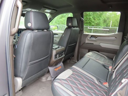 New 2025 Chevrolet Silverado 1500 LT Trail Boss w/ Convenience Package II image 29