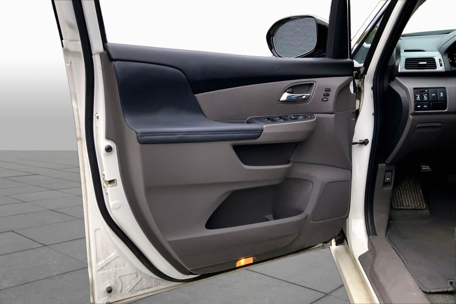 Used 2016 Honda Odyssey Touring image 22