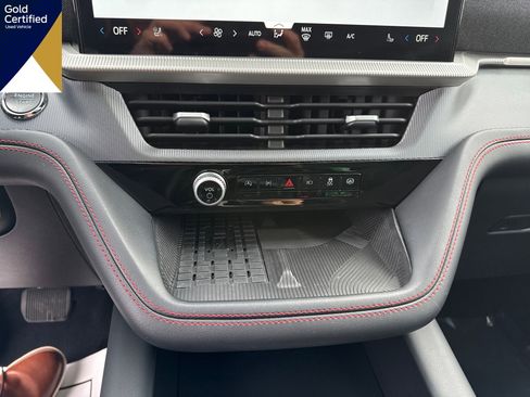 Certified 2025 Ford Explorer ST image 12