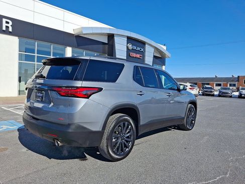 Used 2023 Chevrolet Traverse RS image 6