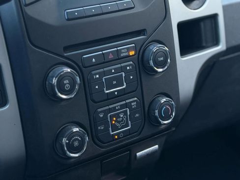 Used 2013 Ford F150 XLT w/ Luxury Equipment Group image 21