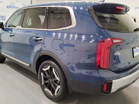 Used 2024 Kia Telluride S w/ S Sunroof Package AWD/4WD image 4
