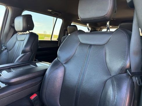 Used 2022 Jeep Wagoneer Series III image 19