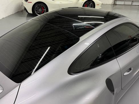 Used 2017 Porsche 911 4 Coupe AWD/4WD image 11
