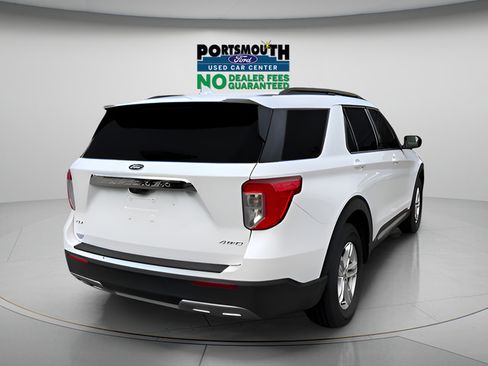 Used 2022 Ford Explorer XLT w/ Equipment Group 202A AWD/4WD image 30