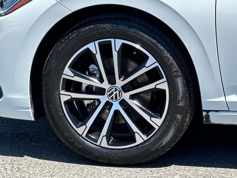 Used 2025 Volkswagen Jetta Sport FWD image 23