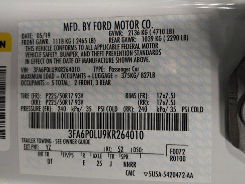 Used 2019 Ford Fusion SE FWD image 33