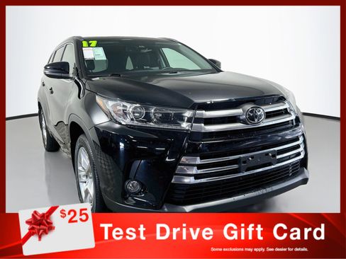 Used 2017 Toyota Highlander Limited FWD image 1