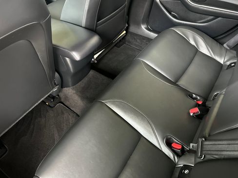 Used 2025 MAZDA MAZDA3 s image 12