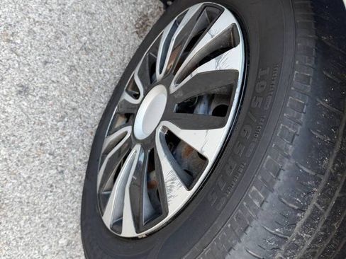 Used 2010 Toyota Corolla LE FWD image 30