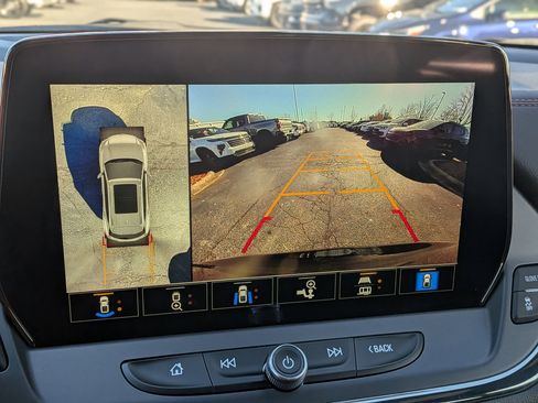 Certified 2025 Chevrolet Blazer RS w/ Driver Confidence II Package image 29